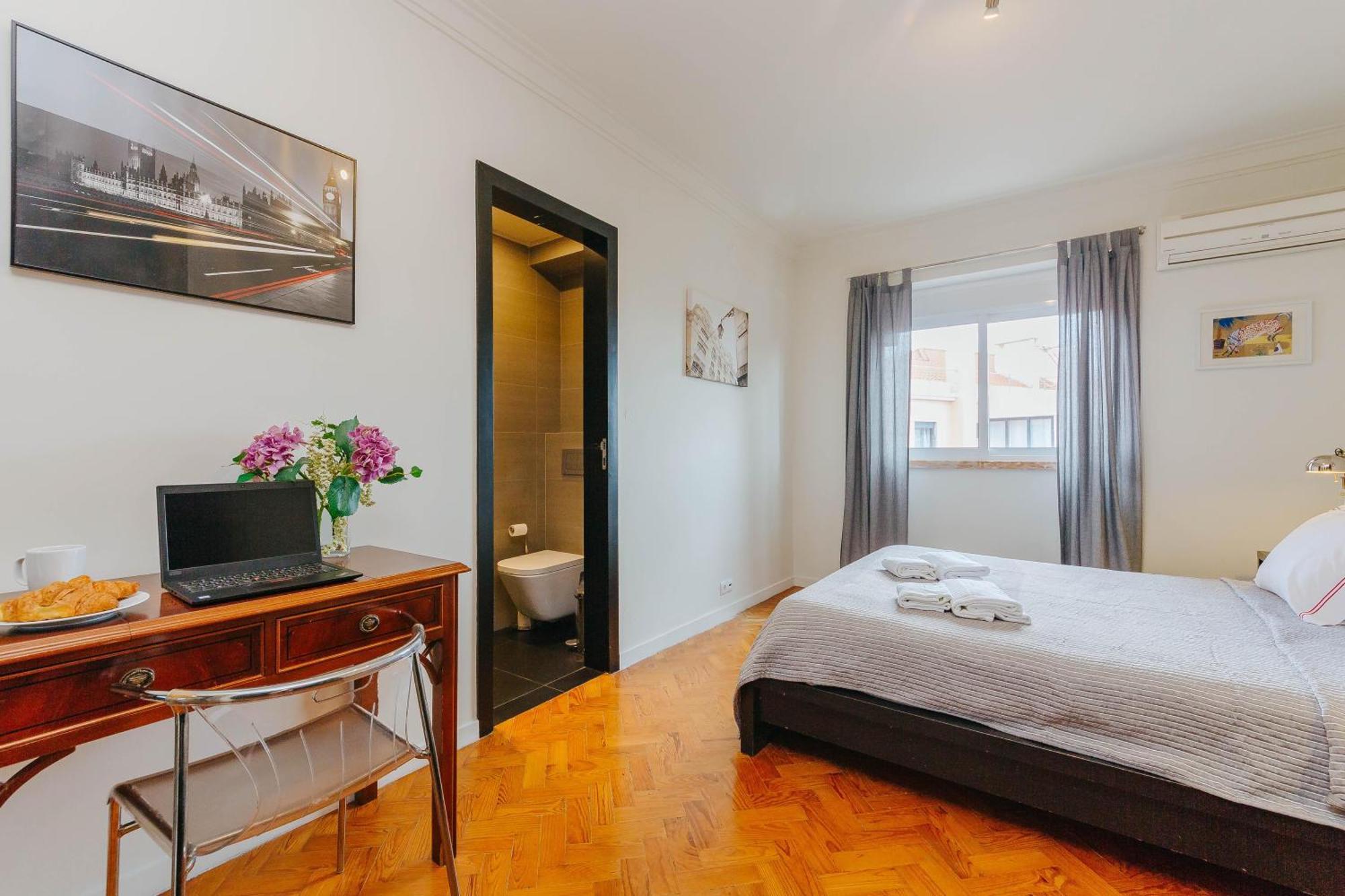 Rent4rest Family & Friends In Roma Avenue Lisboa