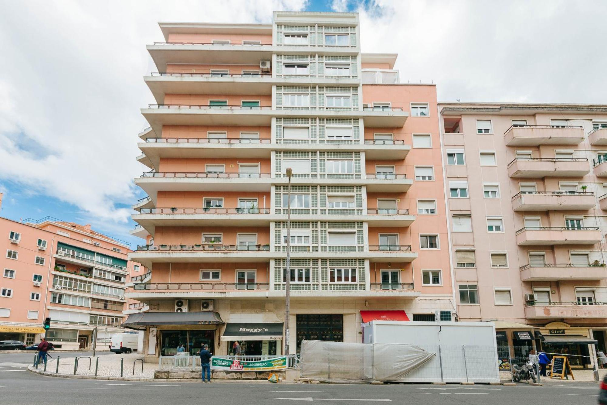 Rent4rest Family & Friends In Roma Avenue Apartamento Lisboa