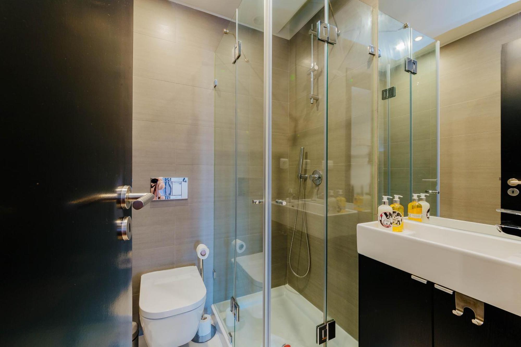Rent4Rest Lisbon Family & Friends Apartment In Roma Avenue * Lisboa