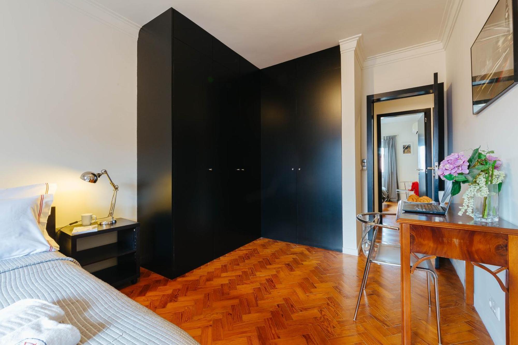 Rent4Rest Lisbon Family & Friends Apartment In Roma Avenue * Lisboa