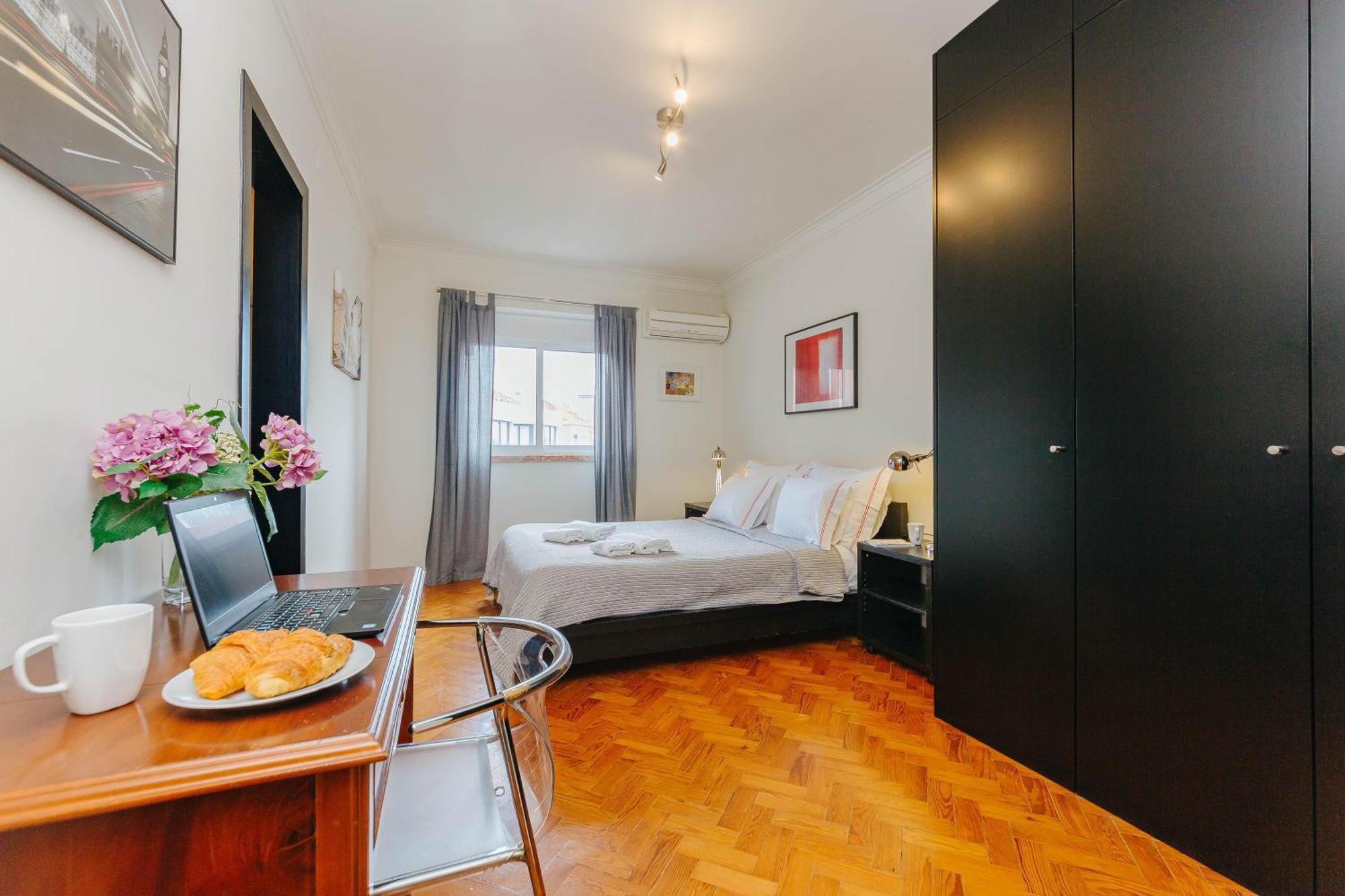 Rent4Rest Lisbon Family & Friends Apartment In Roma Avenue Apartamento