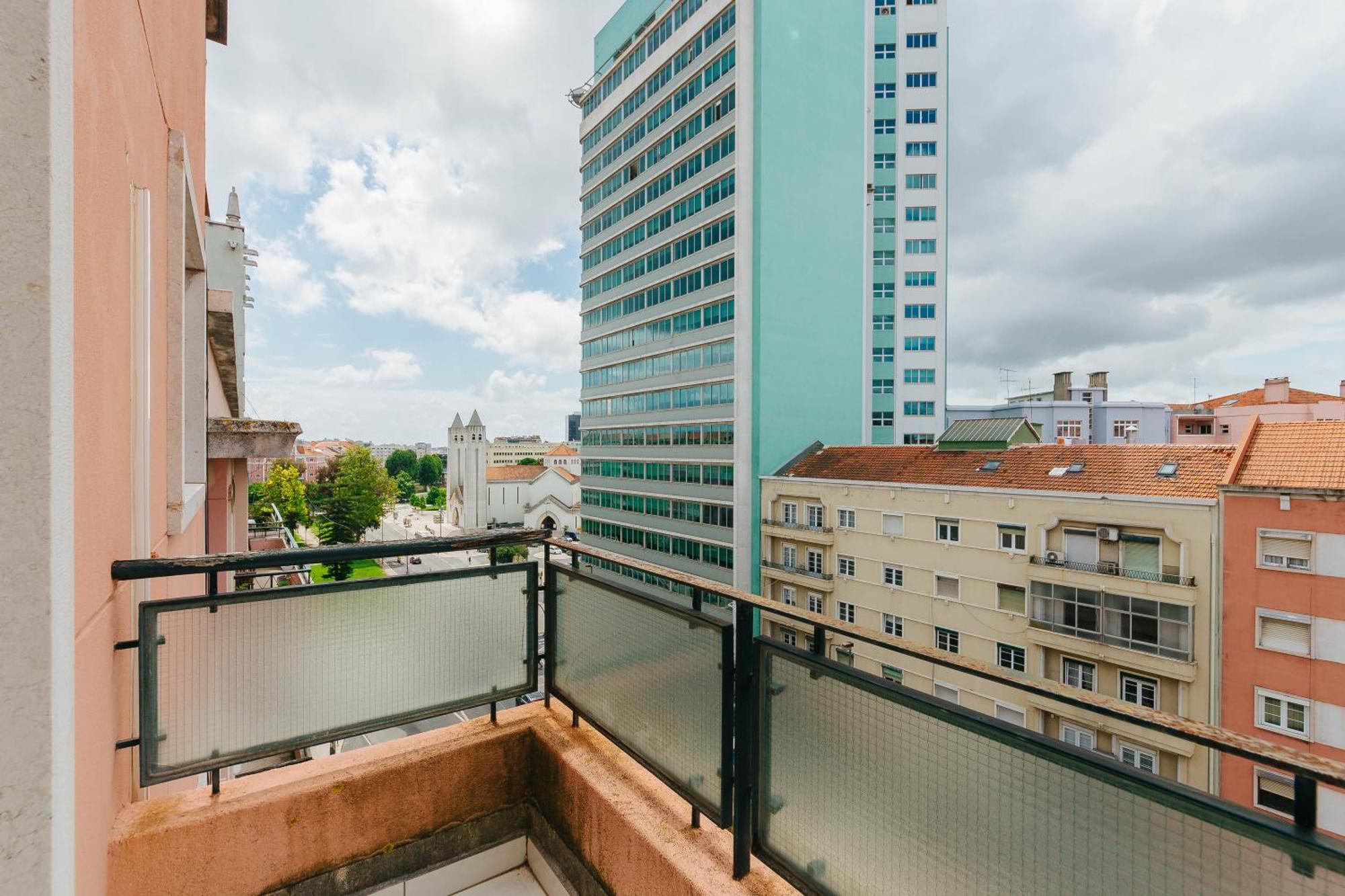 Apartamento Rent4Rest Lisbon Family & Friends Apartment In Roma Avenue Lisboa